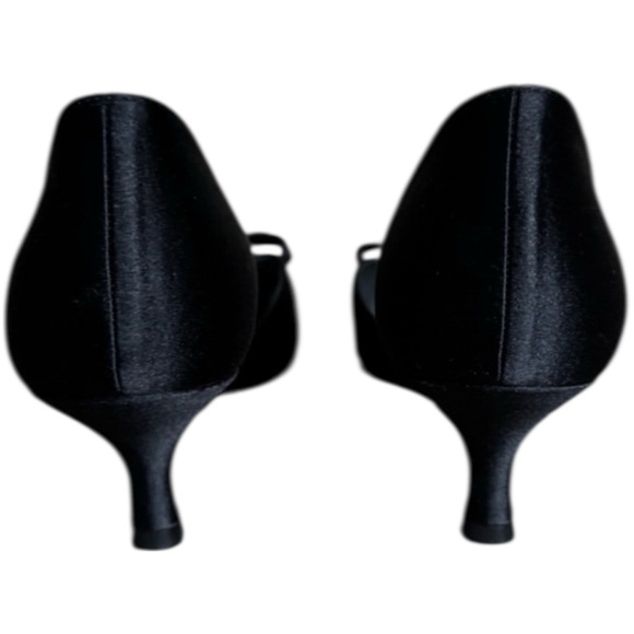 Stuart Weitzman bow front, kitten heel black pumps, Size 7, excellent condition - Picture 3 of 4